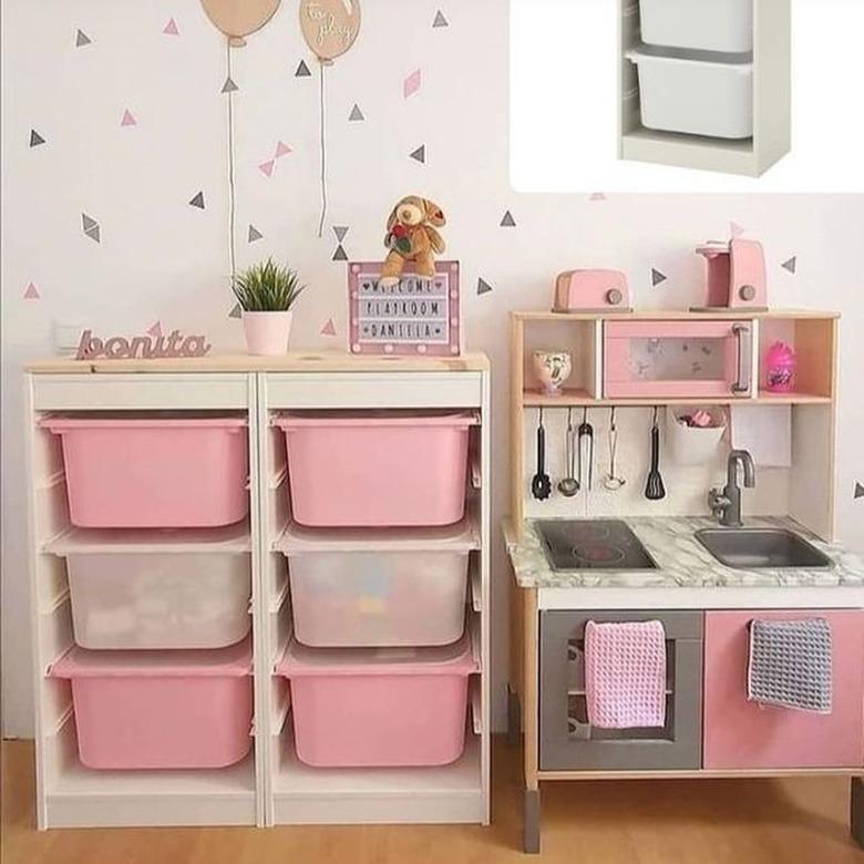 Mini kitchen with Trofast storage