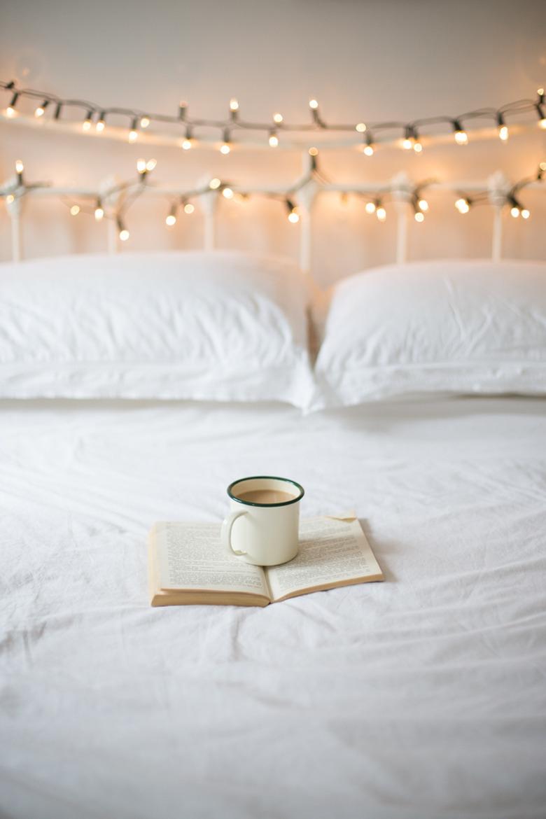 fairy lights in bedroom