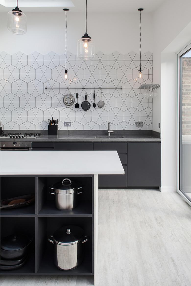 patterned white backsplash