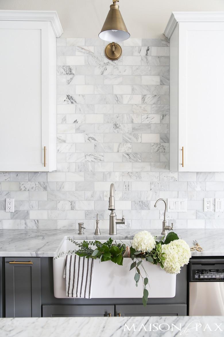 marble tile backsplash