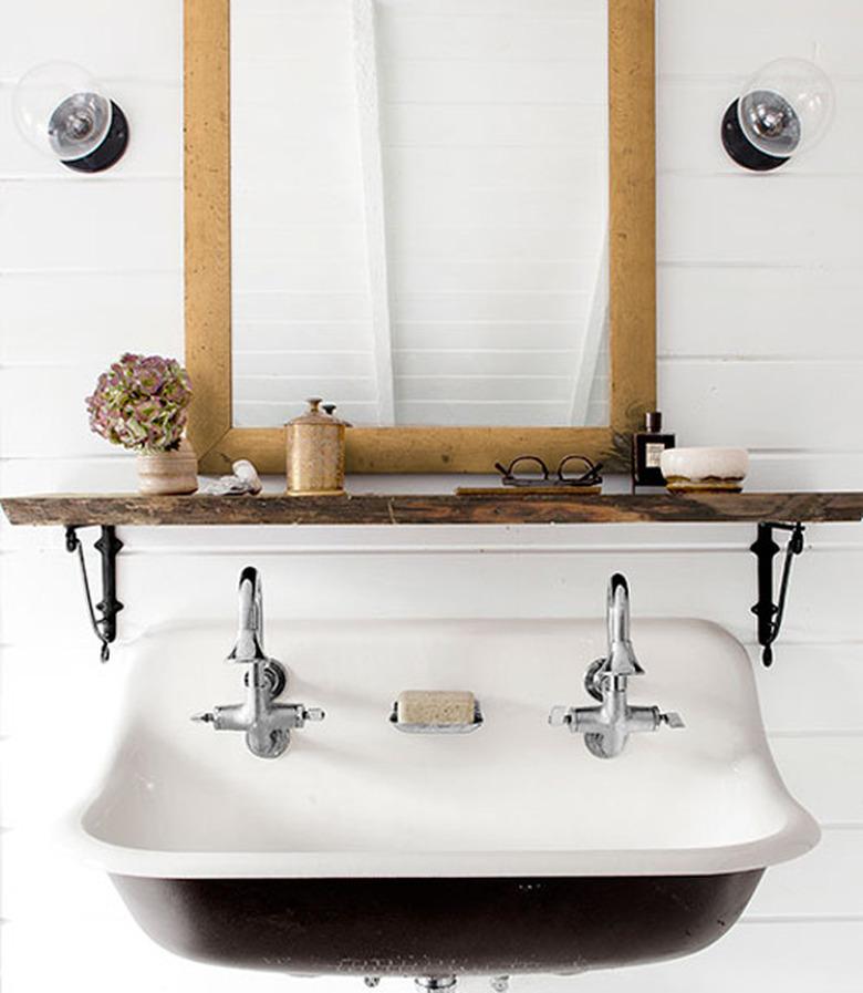 floating sink storage