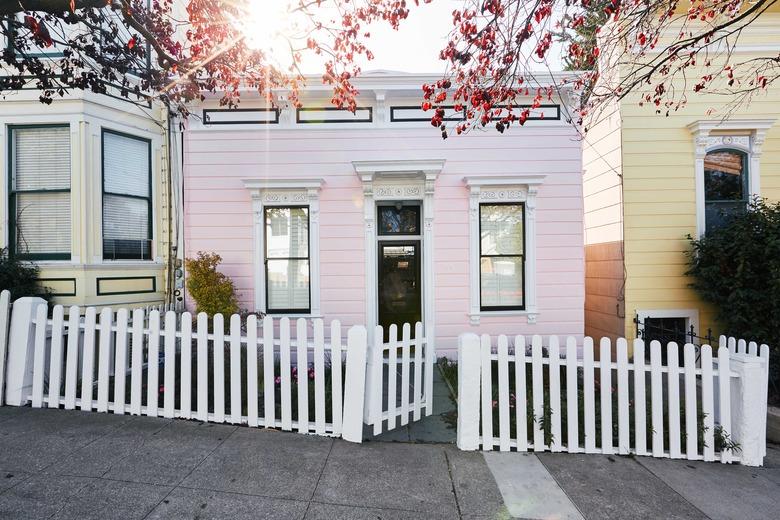 pink victorian house in san francisco