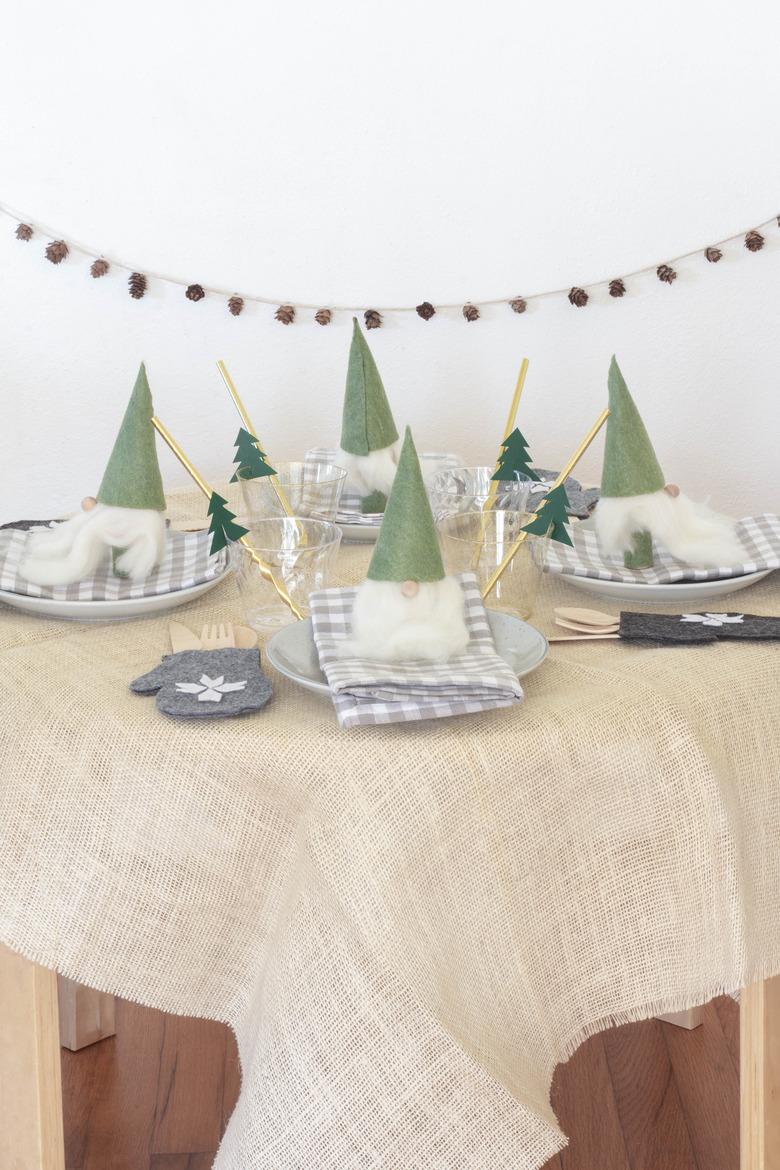 DIY kids Christmas table