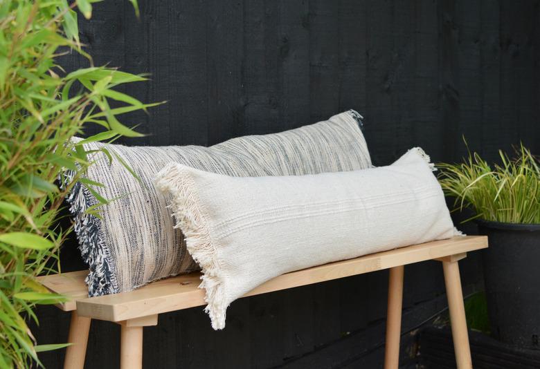 diy outdoor furniture pillows on wooden bench