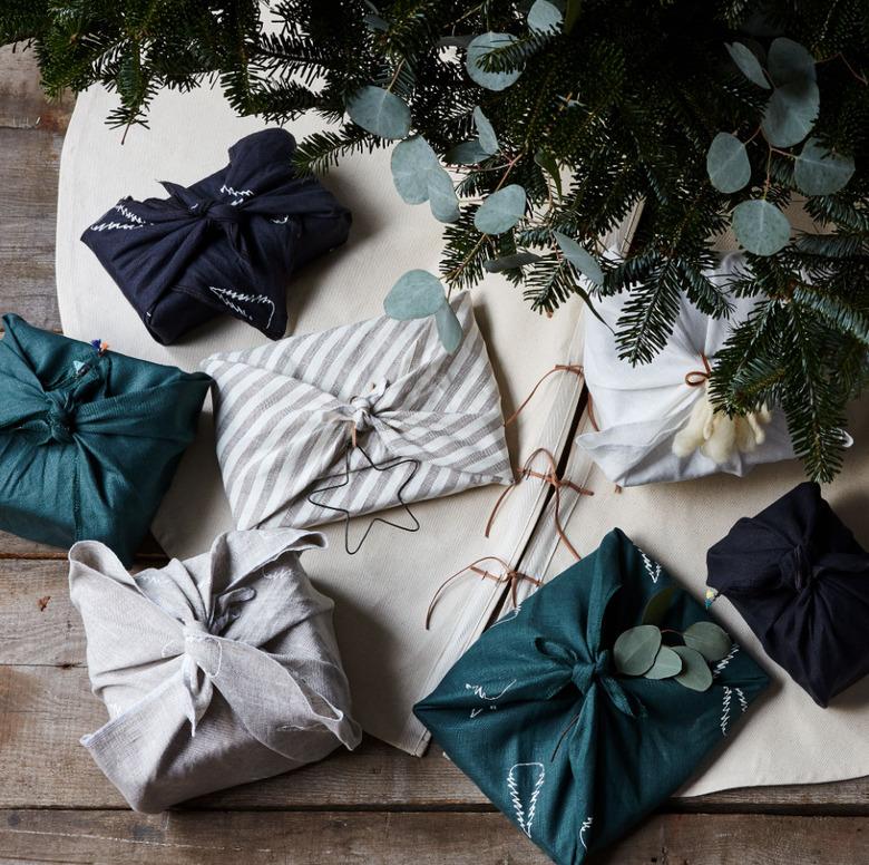 Eco-Friendly Gift Wrap