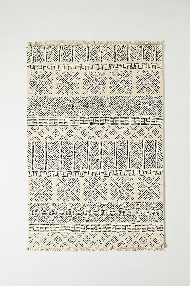 farmhouse geometric patterned rug