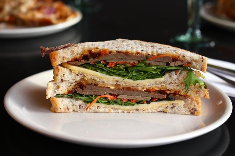 vegetable sandwich on white plate