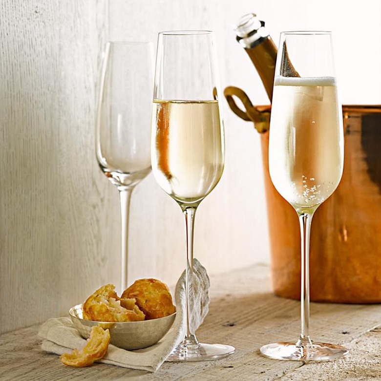 champagne flute