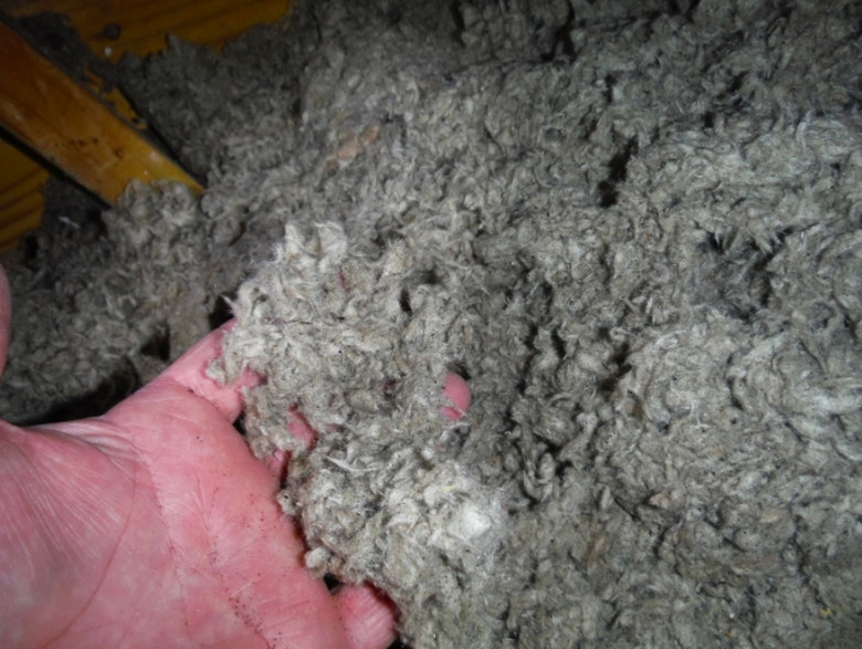 Rock wool loose fill.