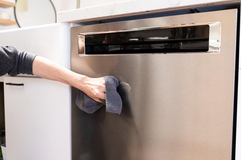 cleaning dishwasher