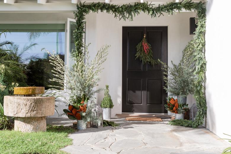 Christmas decor idea for festive porch