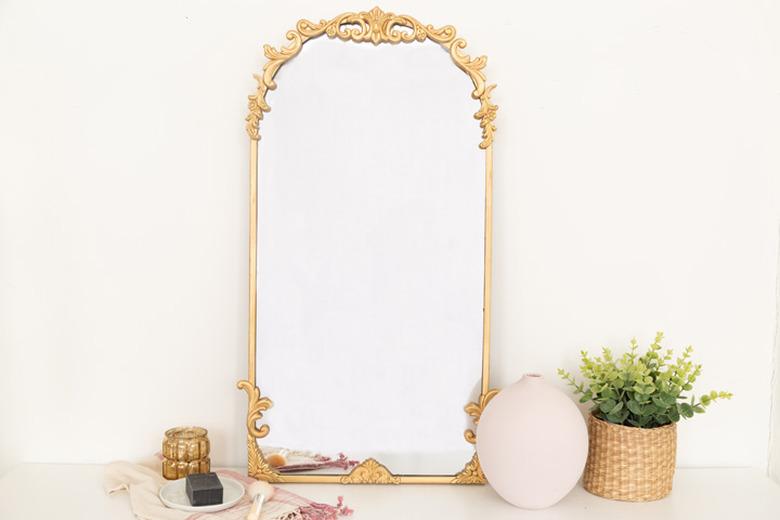 DIY Mirror in gold