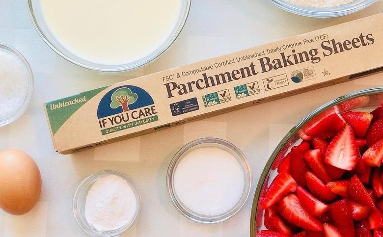 Box of parchment baking sheets on a table