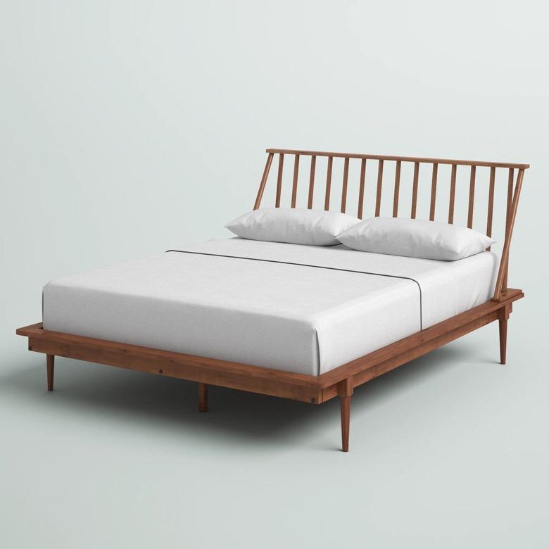 Mercury Row Henline Solid Wood Spindle Bed (Queen)