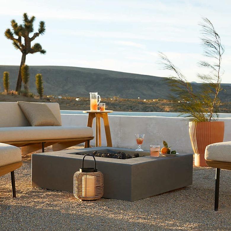 Plateau Low Square Outdoor Fire Table