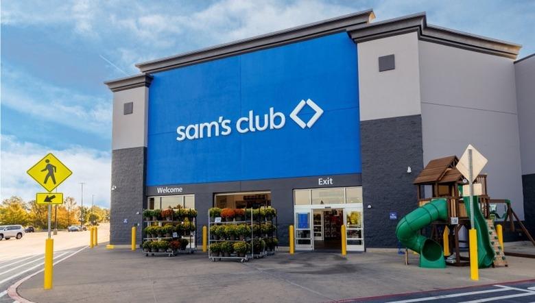 Sam's Club entrance