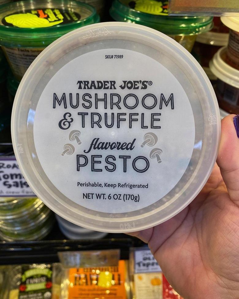 mushroom and truffle flavored pesto