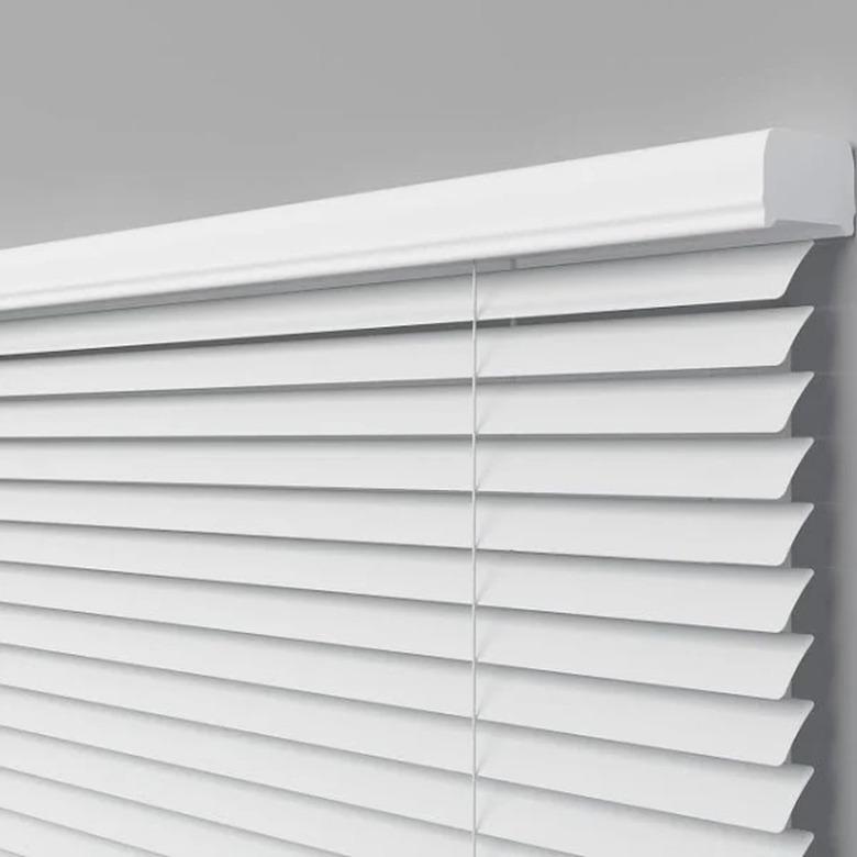 White mini blinds