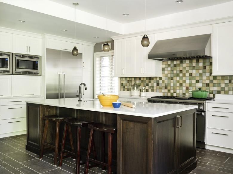 Craftsman kitchen with mosaic tile