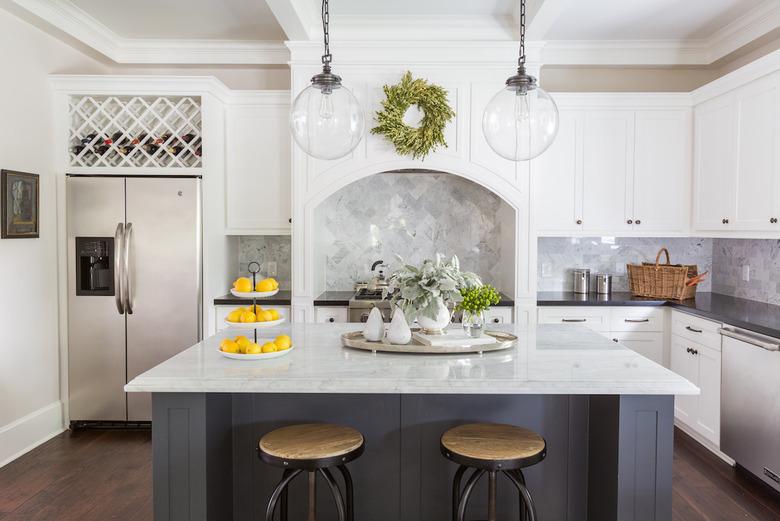 Craftsman kitchen with blue tile backsplash