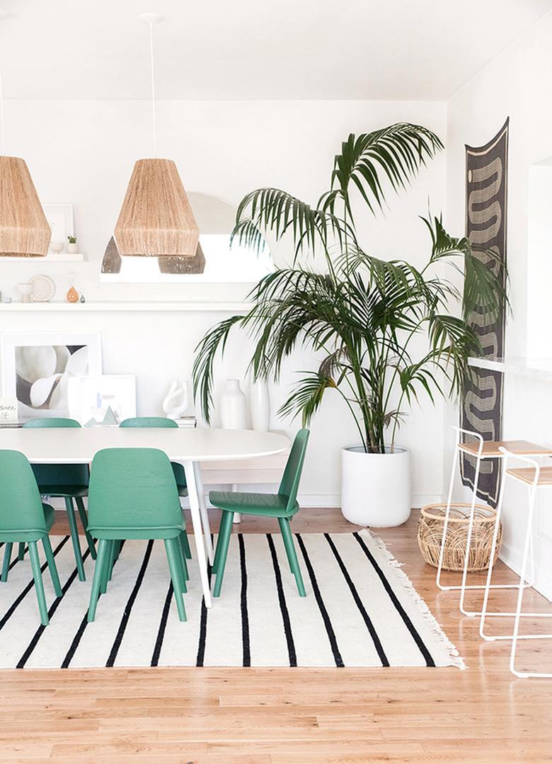 palm fronds dining room