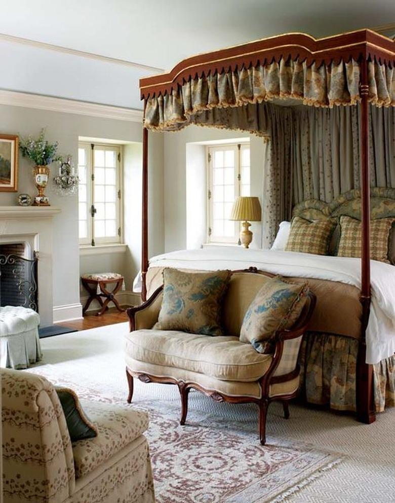 English country bedroom