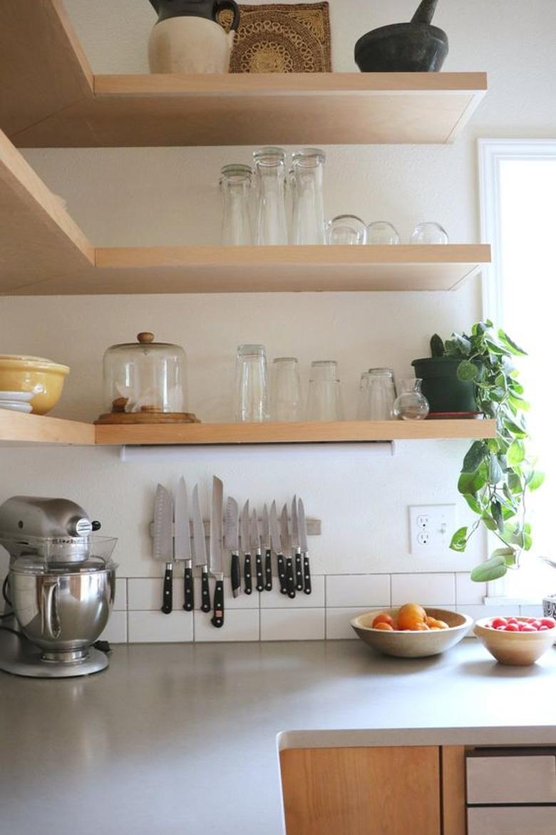 Laminate counters with square edge