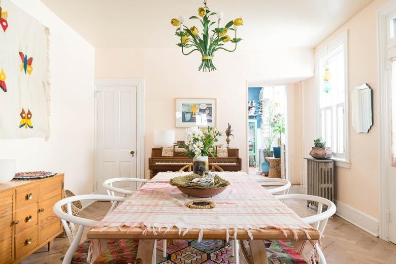 grandmillennial style dining room