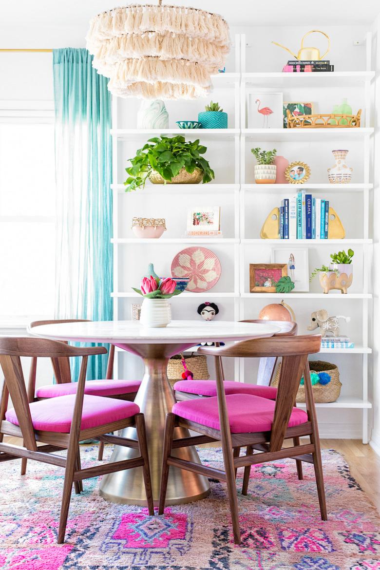 aqua and pink color idea for dining room