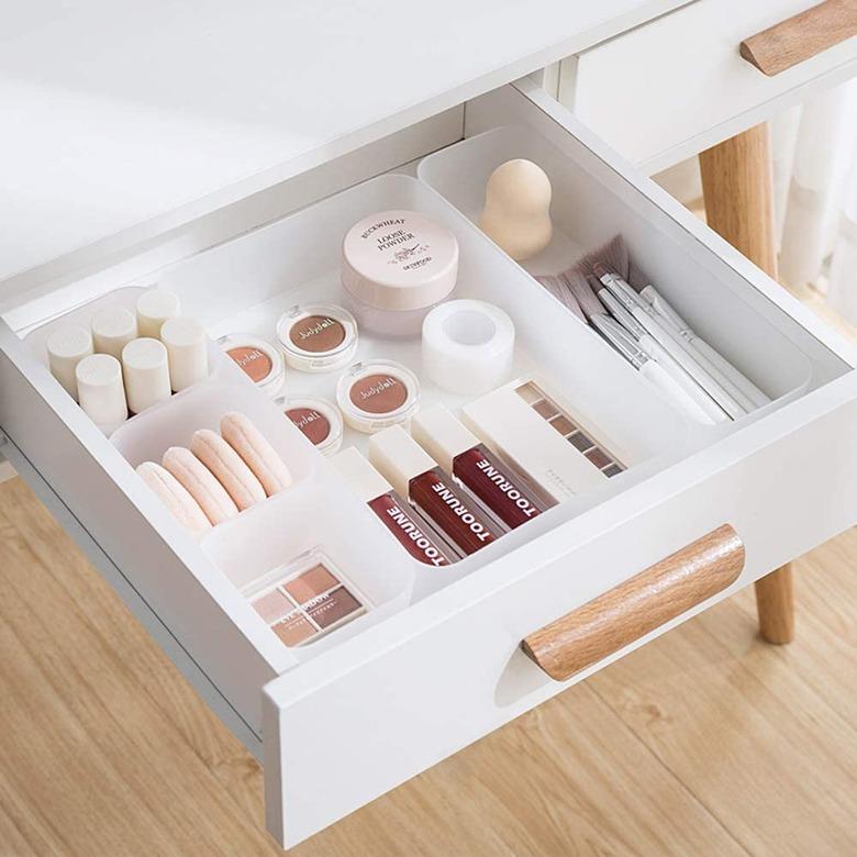 Bathroom drawer organizer