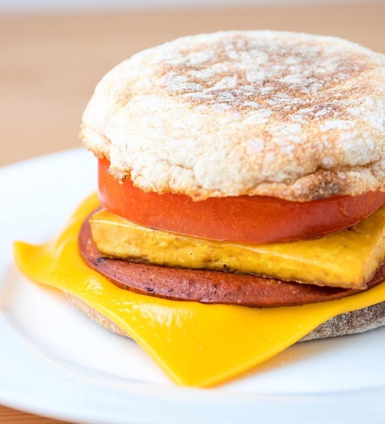 The Viet Vegan'sVegan Breakfast Tofu Egg Sandwiches