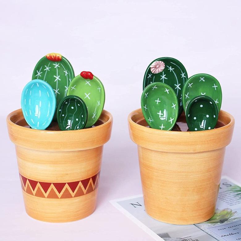 cactus measuring spoons