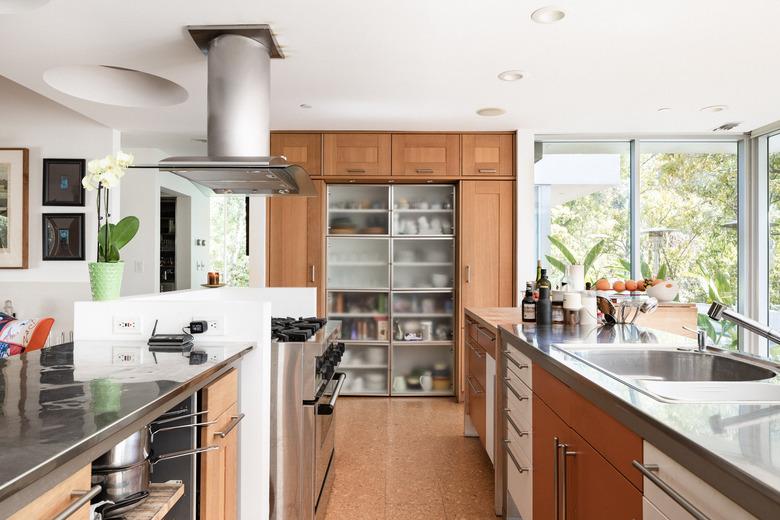 cork floor  kitchen