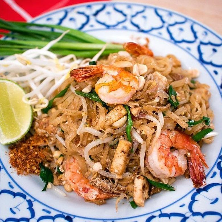 Hot Thai Kitchen Authentic Pad Thai Recipe