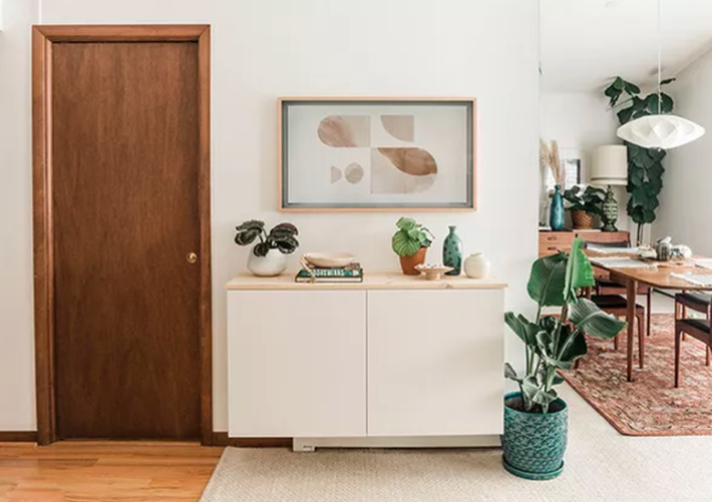 Floating console in midcentury decor style