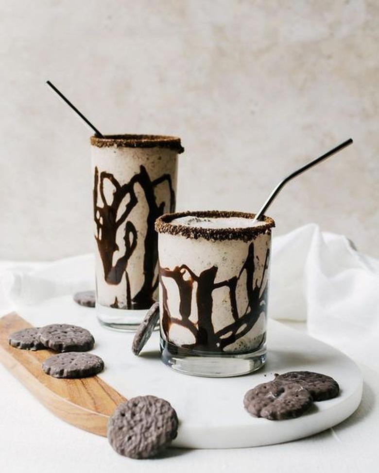 A Cookie Named Desire's Thin Mint Milkshake