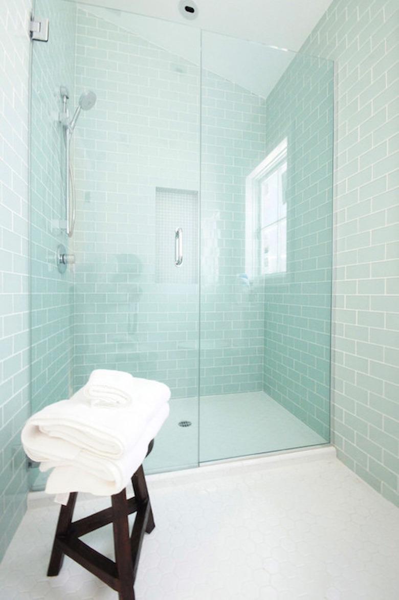 glass tile bathroom idea