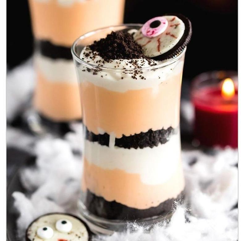 Cook with Manali No Bake Oreo Cheesecake Parfait