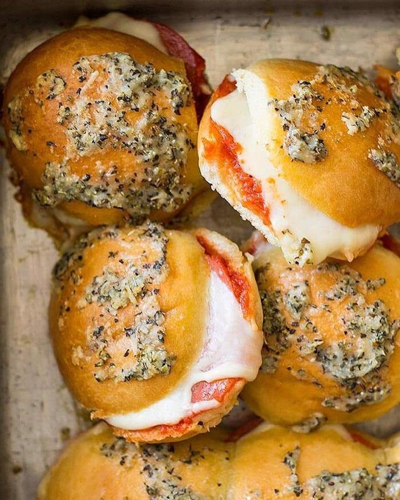 6 pizza sliders