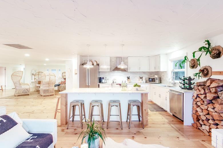 rustic kitchen wood accents