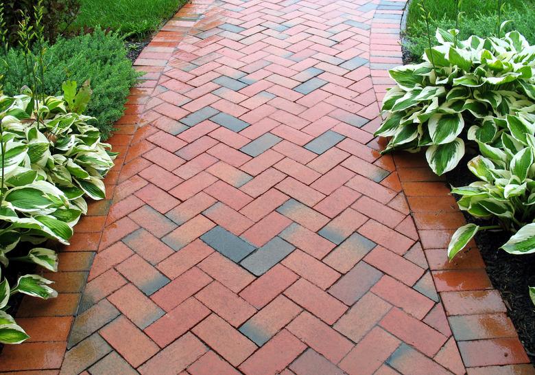 Geometric Design - Brickwalk Landscaping