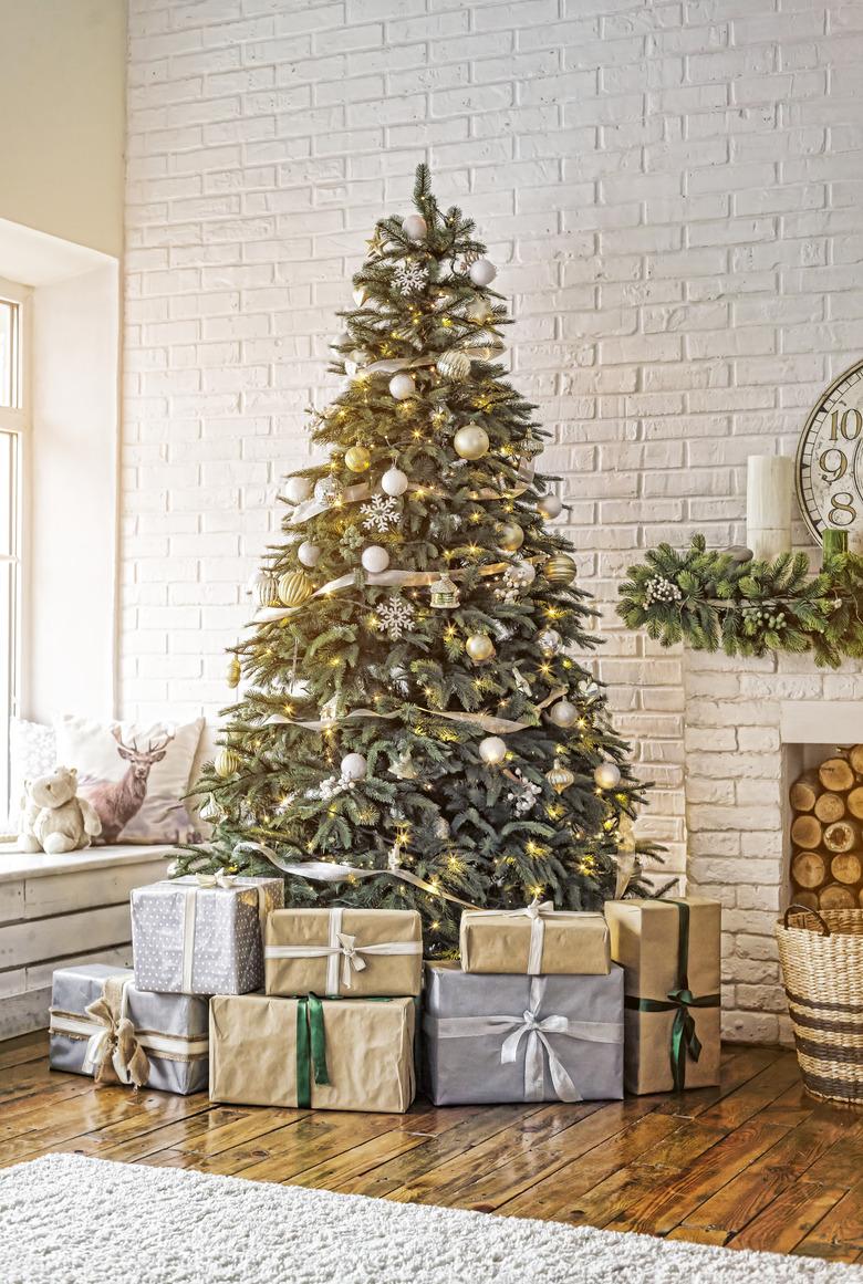 New Year, decorated Christmas tree, Christmas , cozy home interior