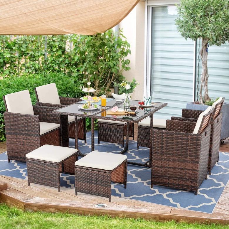 Vongrasig 9-Piece Small Patio Dining Set