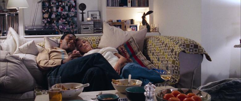 peter and juliet on the couch, still frame from love actually