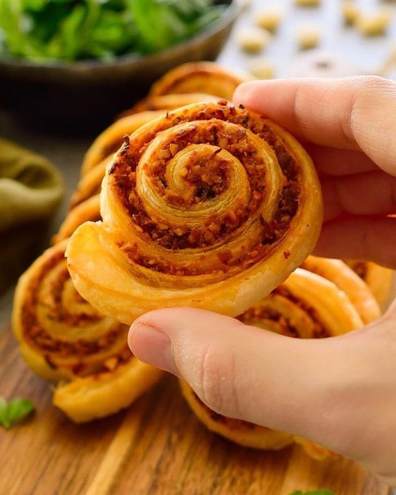 Cilantro & Citronella Vegan Pinwheels With Sun-Dried Tomato Pesto