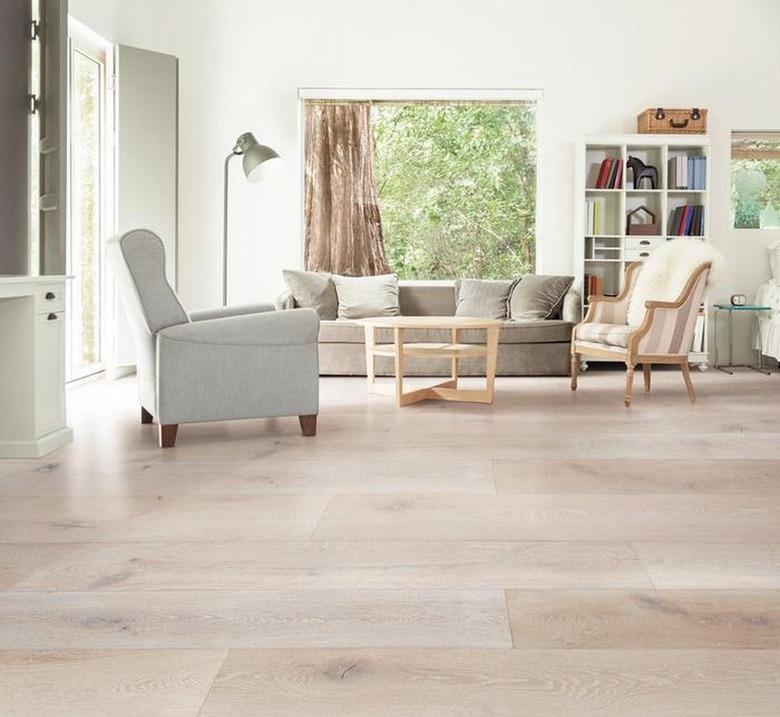 living room space with white oak floors