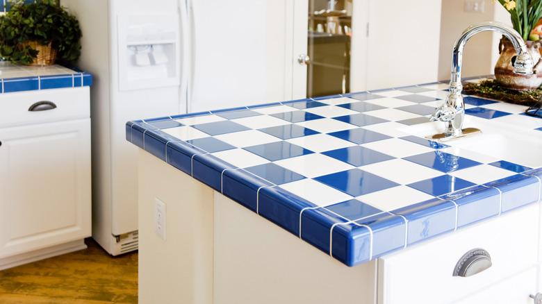 blue and white kitchen countertops