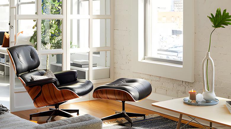 black leather Eames lounge chair