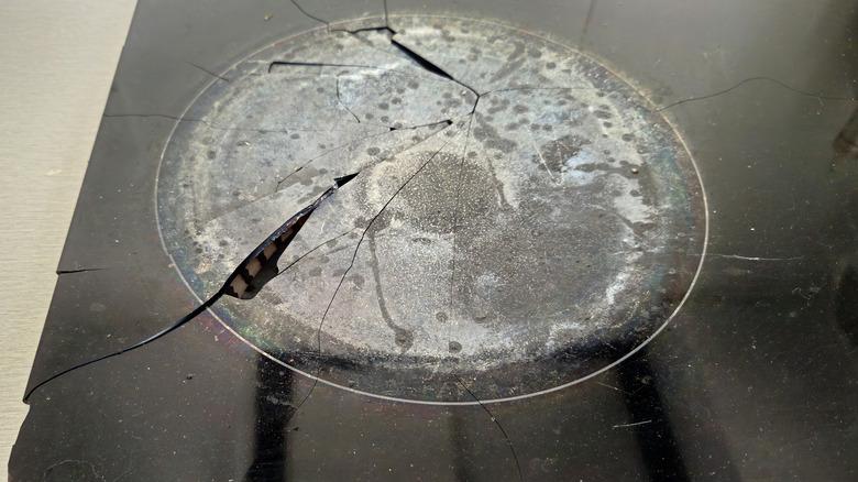 induction stove with large crack and surface damage