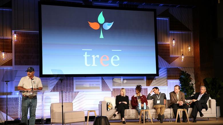 Johnny George making a presentation on the Tree T-PEE in California.